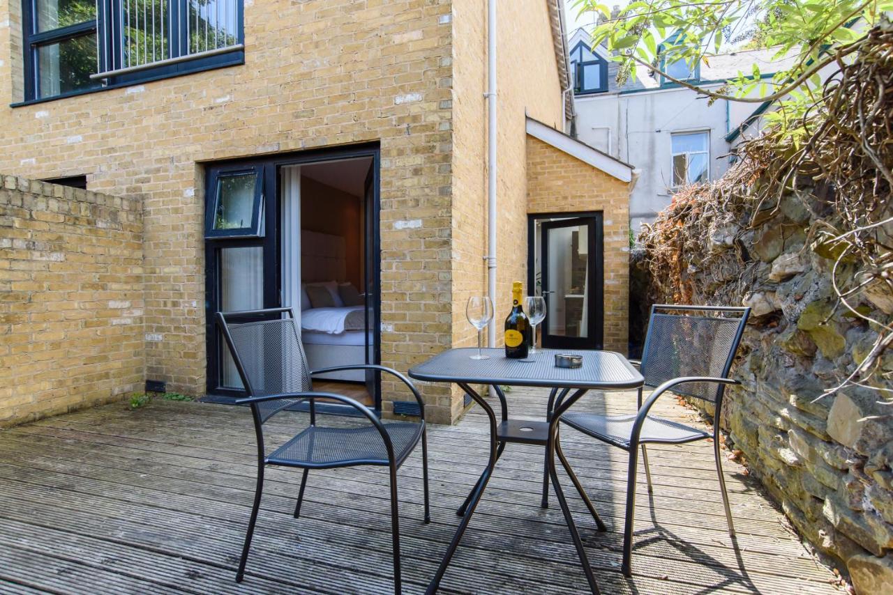 Oakfield Premier Apartments - Fast Wifi - 5 Mins City Centre Cardiff Exterior foto