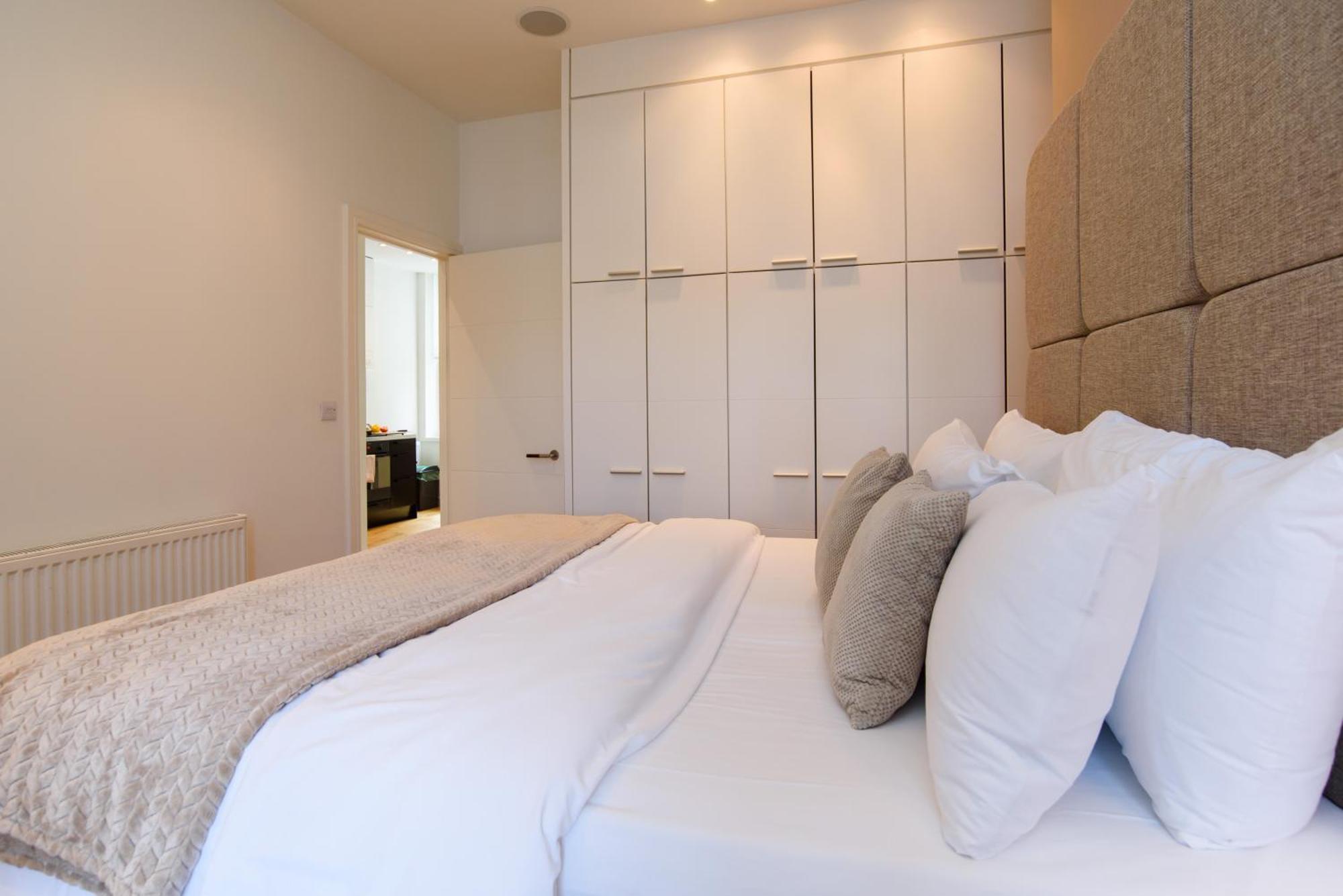 Oakfield Premier Apartments - Fast Wifi - 5 Mins City Centre Cardiff Exterior foto